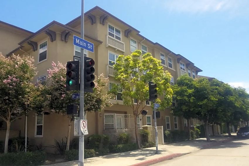 Las Brisas Apartments, 8760 Main Street, Los Angeles, CA RentCafe